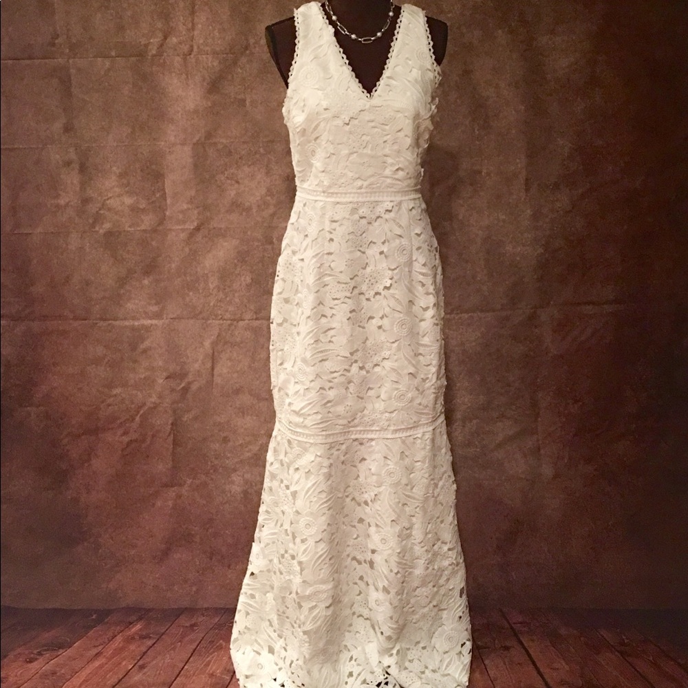 Minuet Wedding Dress - Large